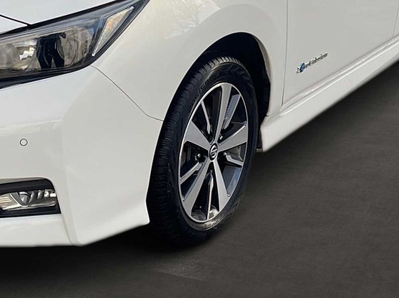 Nissan Leaf 40 kWh Acenta +Winterp. Apple Carplay